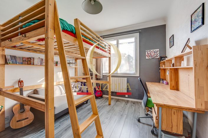 Image No.14-5 Bed House for sale