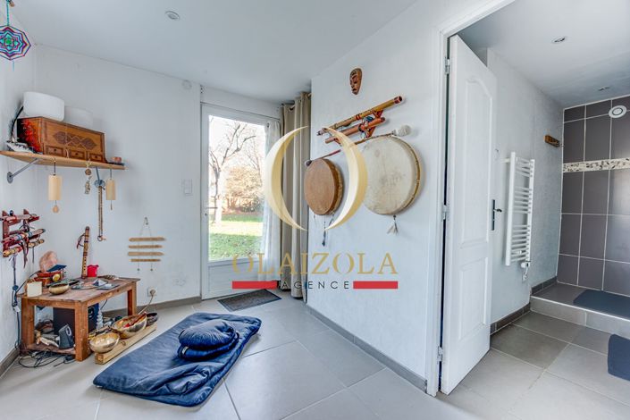 Image No.14-5 Bed House for sale