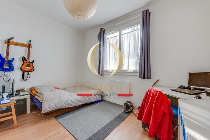 Image No.15-5 Bed House for sale