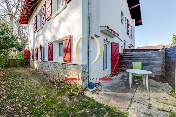 Image No.4-5 Bed House for sale