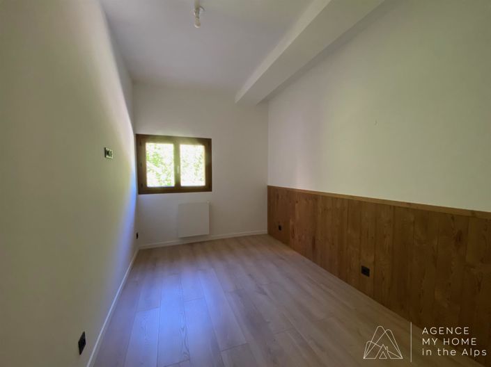 Image No.12-3 Bed Apartment for sale