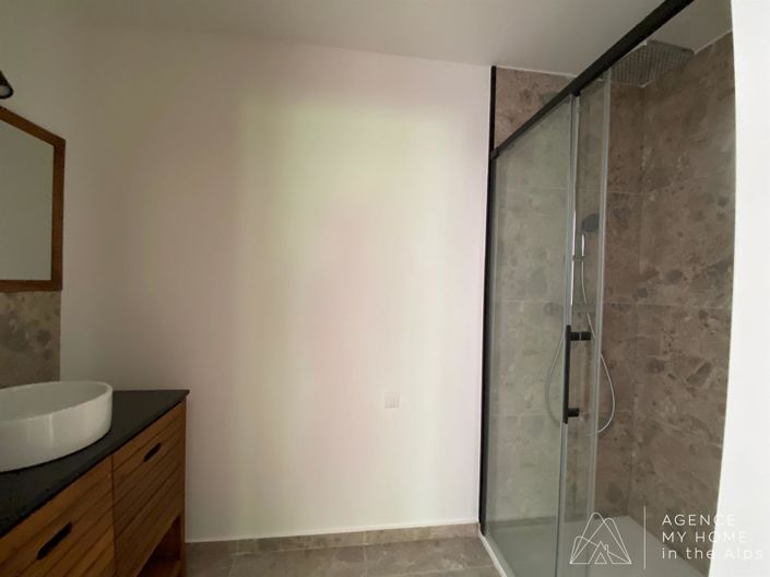 Image No.15-3 Bed Apartment for sale