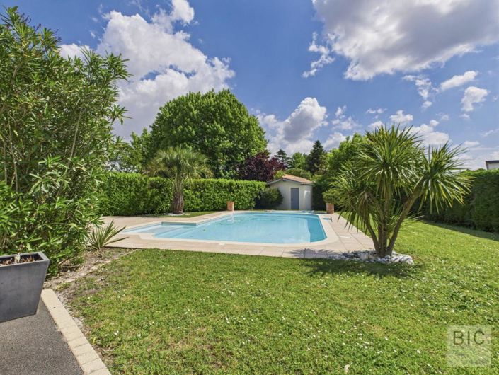 Image No.18-5 Bed House for sale