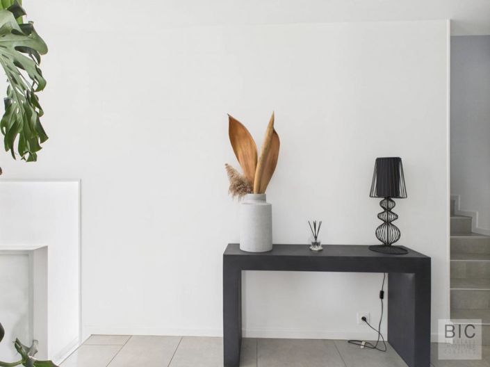 Image No.7-5 Bed House for sale