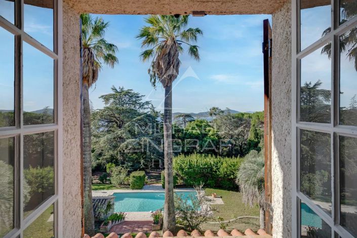 Image No.5-5 Bed House for sale