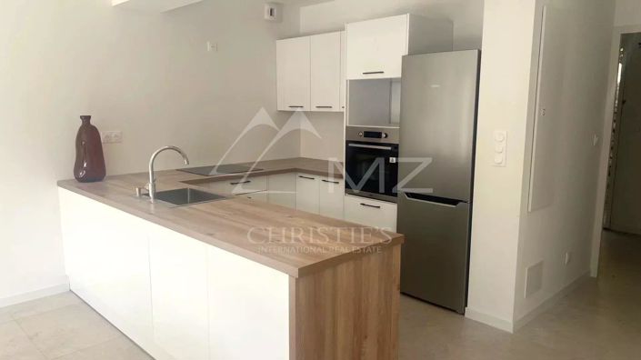 Image No.4-Maison de 2 chambres à vendre à Grimaud