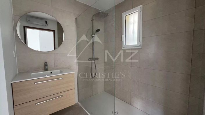 Image No.5-Maison de 2 chambres à vendre à Grimaud