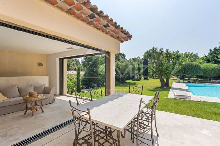 Image No.4-5 Bed House for sale