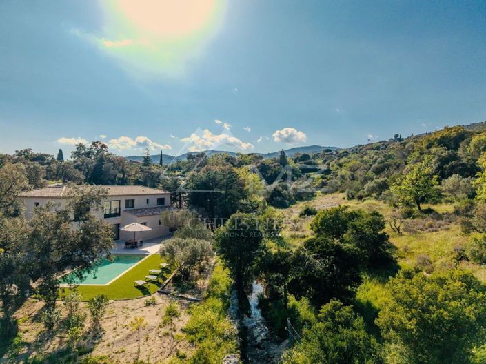 Image No.3-5 Bed House for sale