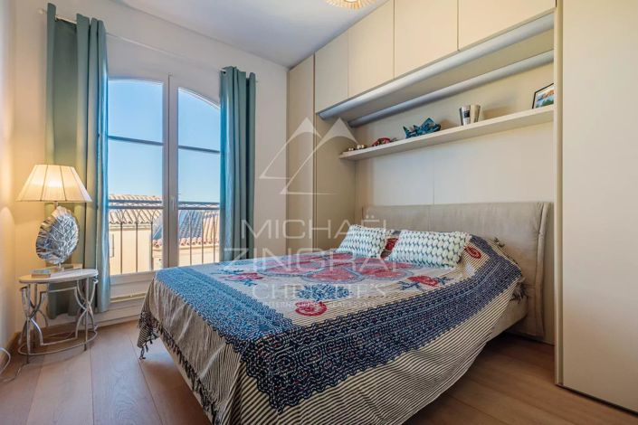 Image No.10-3 Bed Apartment for sale