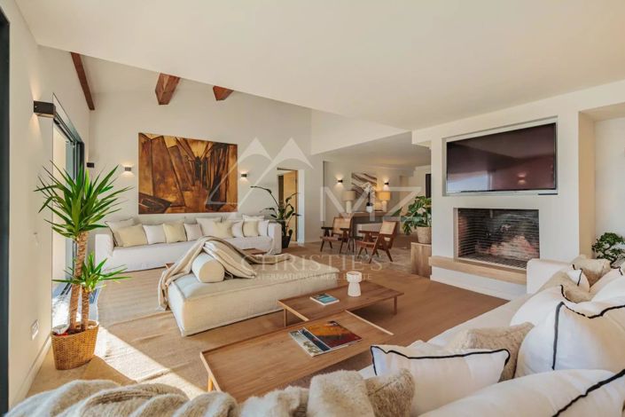 Image No.5-5 Bed House for sale