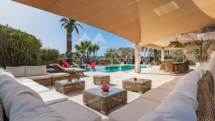 Image No.4-8 Bed House for sale