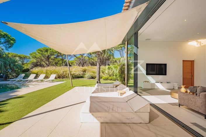 Image No.4-6 Bed House for sale
