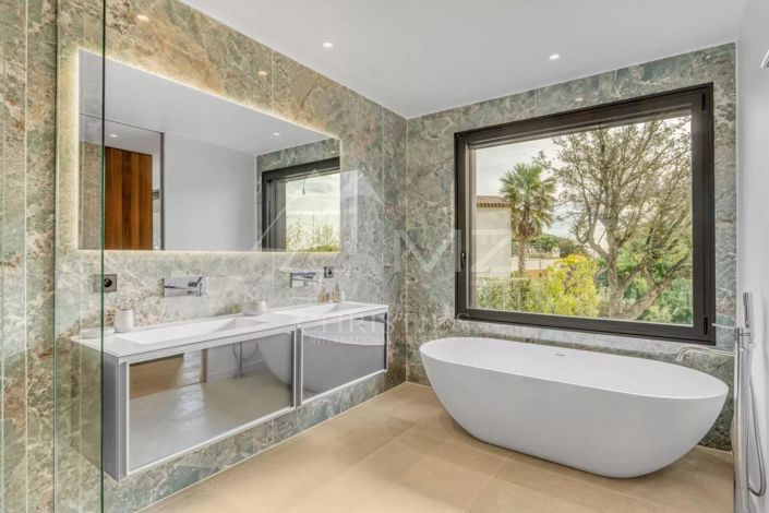 Image No.9-Maison de 4 chambres à vendre à Sainte-Maxime