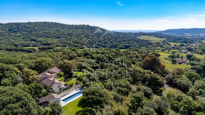 Image No.2-4 Bed House for sale