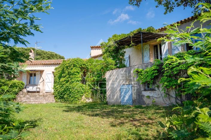 Image No.6-4 Bed House for sale