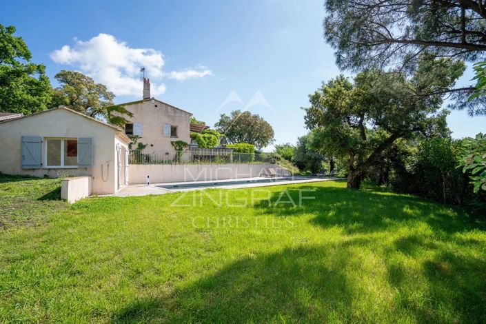 Image No.7-4 Bed House for sale