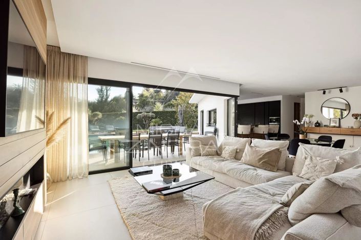 Image No.5-4 Bed House for sale