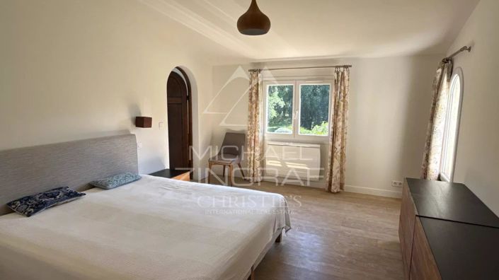 Image No.10-4 Bed House for sale