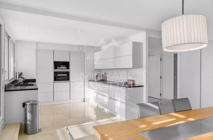 Image No.6-Appartement de 4 chambres à vendre à Saint-Laurent-du-Var