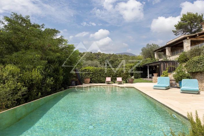 Image No.4-5 Bed House for sale