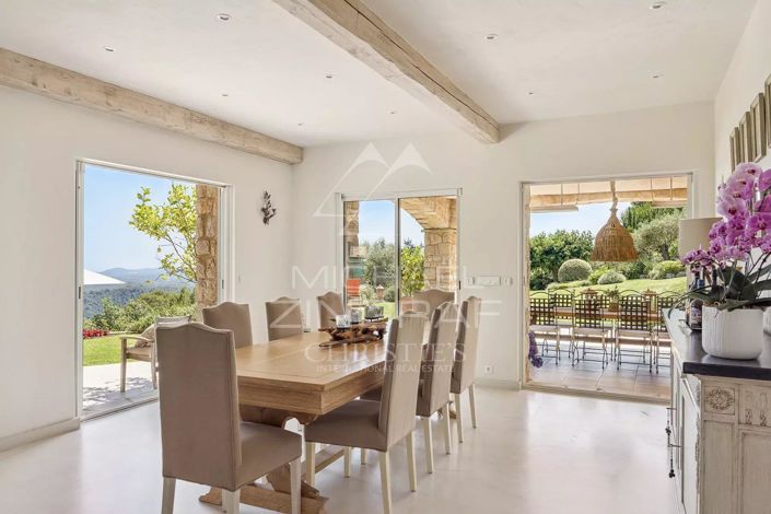 Image No.5-7 Bed House for sale