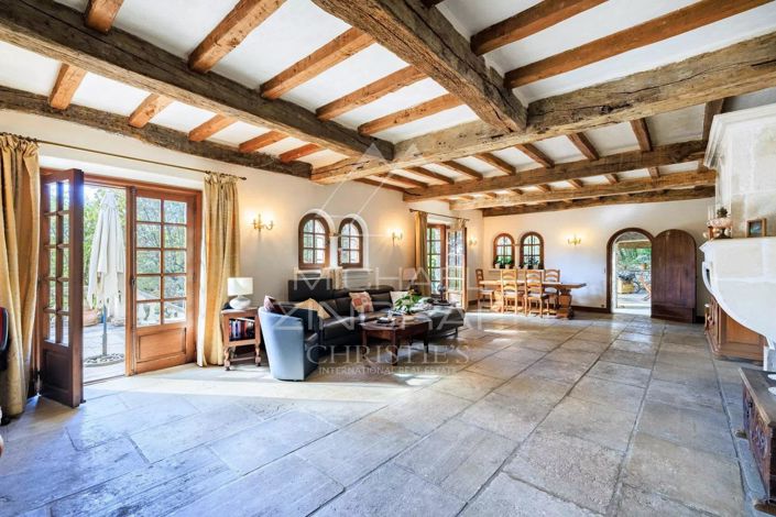 Image No.8-4 Bed House for sale