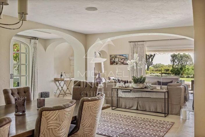 Image No.7-6 Bed House for sale