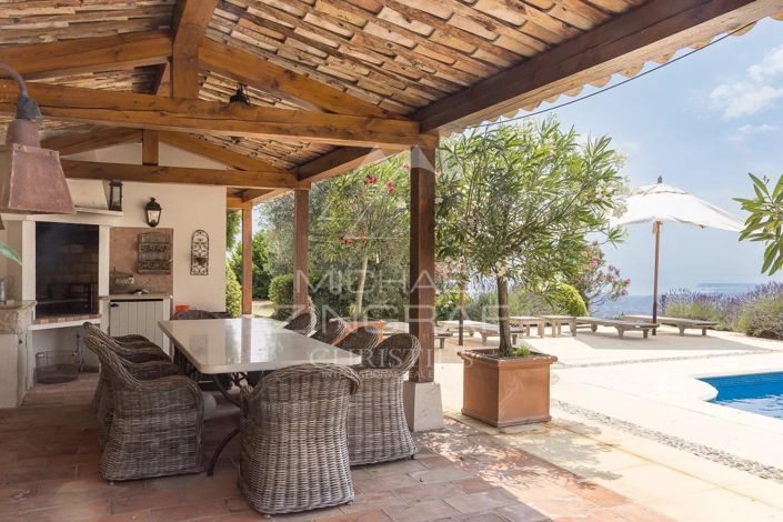 Image No.5-6 Bed House for sale