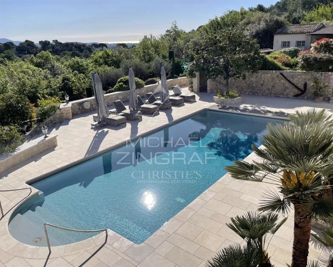 Image No.5-6 Bed House for sale