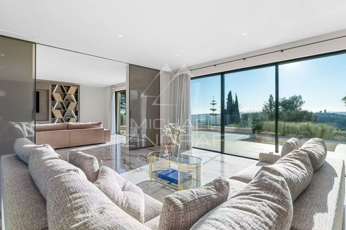 Image No.8-9 Bed House for sale