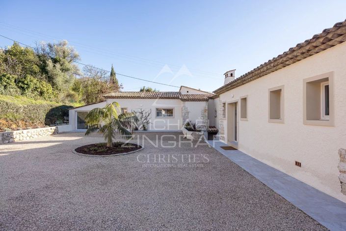 Image No.11-6 Bed House for sale