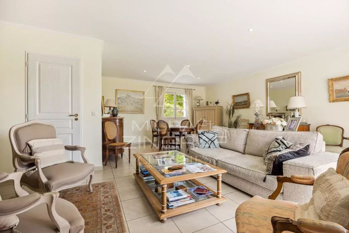 Image No.7-4 Bed House for sale