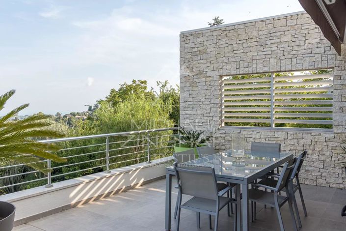 Image No.4-4 Bed House for sale