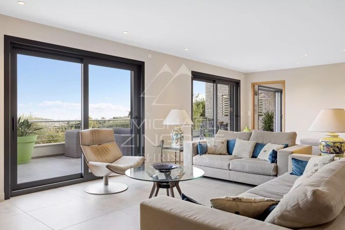 Image No.5-4 Bed House for sale