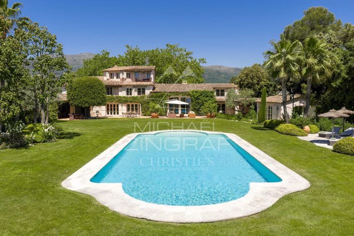 Image No.5-8 Bed House for sale