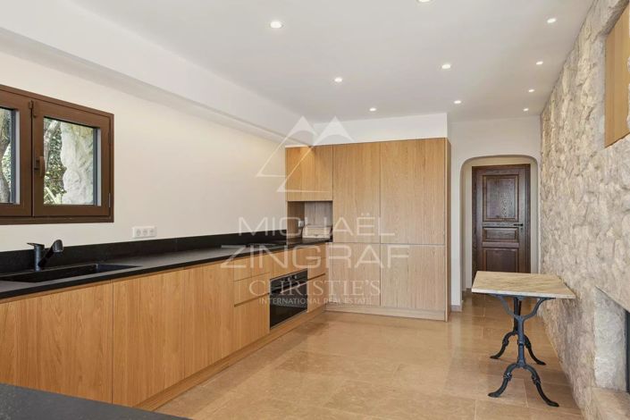 Image No.7-4 Bed House for sale