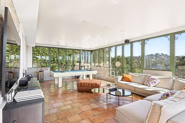 Image No.5-5 Bed House for sale