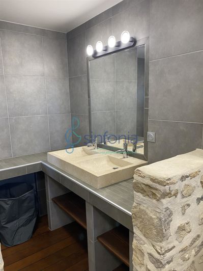 Image No.26-Maison de 4 chambres à vendre à Saint-Geniès-de-Malgoirès