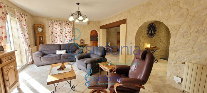 Image No.3-6 Bed House for sale