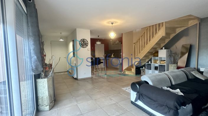 Image No.3-4 Bed House for sale