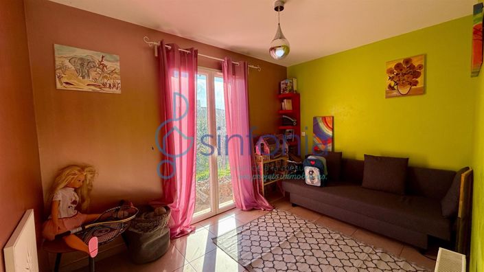 Image No.4-4 Bed House for sale