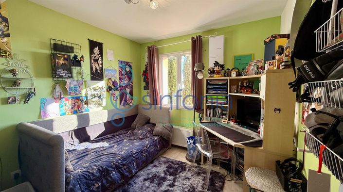 Image No.5-4 Bed House for sale