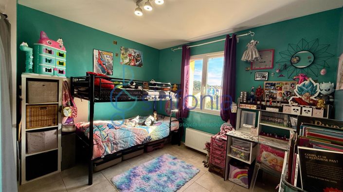 Image No.6-4 Bed House for sale