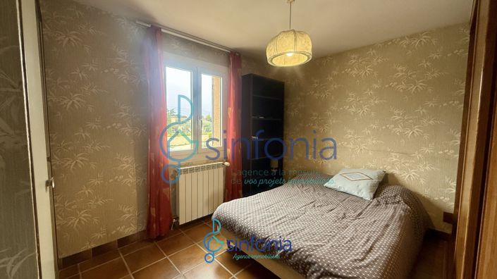 Image No.8-3 Bed House for sale