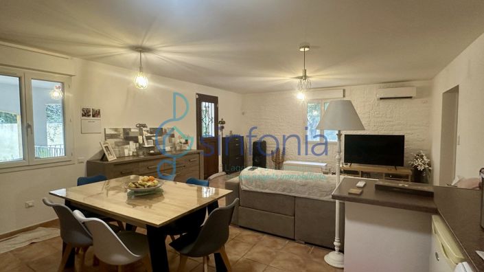 Image No.15-5 Bed House for sale