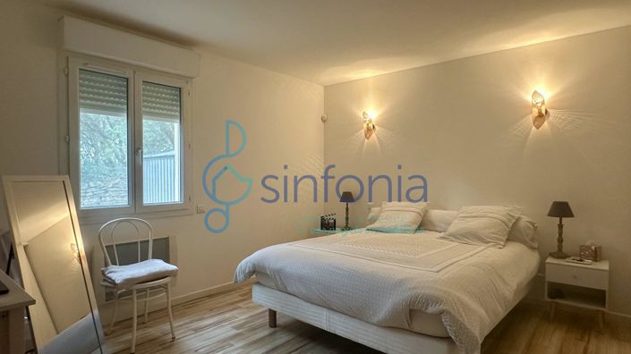 Image No.16-5 Bed House for sale