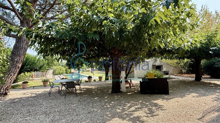 Image No.2-4 Bed House for sale