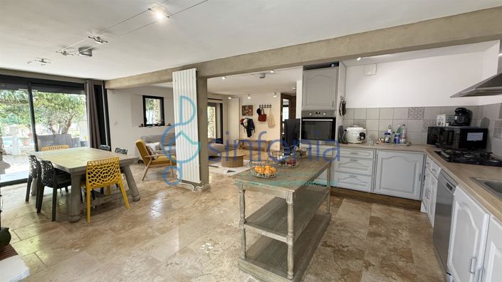 Image No.8-4 Bed House for sale