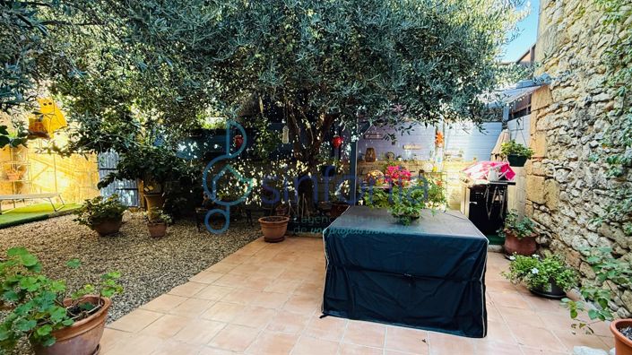 Image No.18-4 Bed House for sale